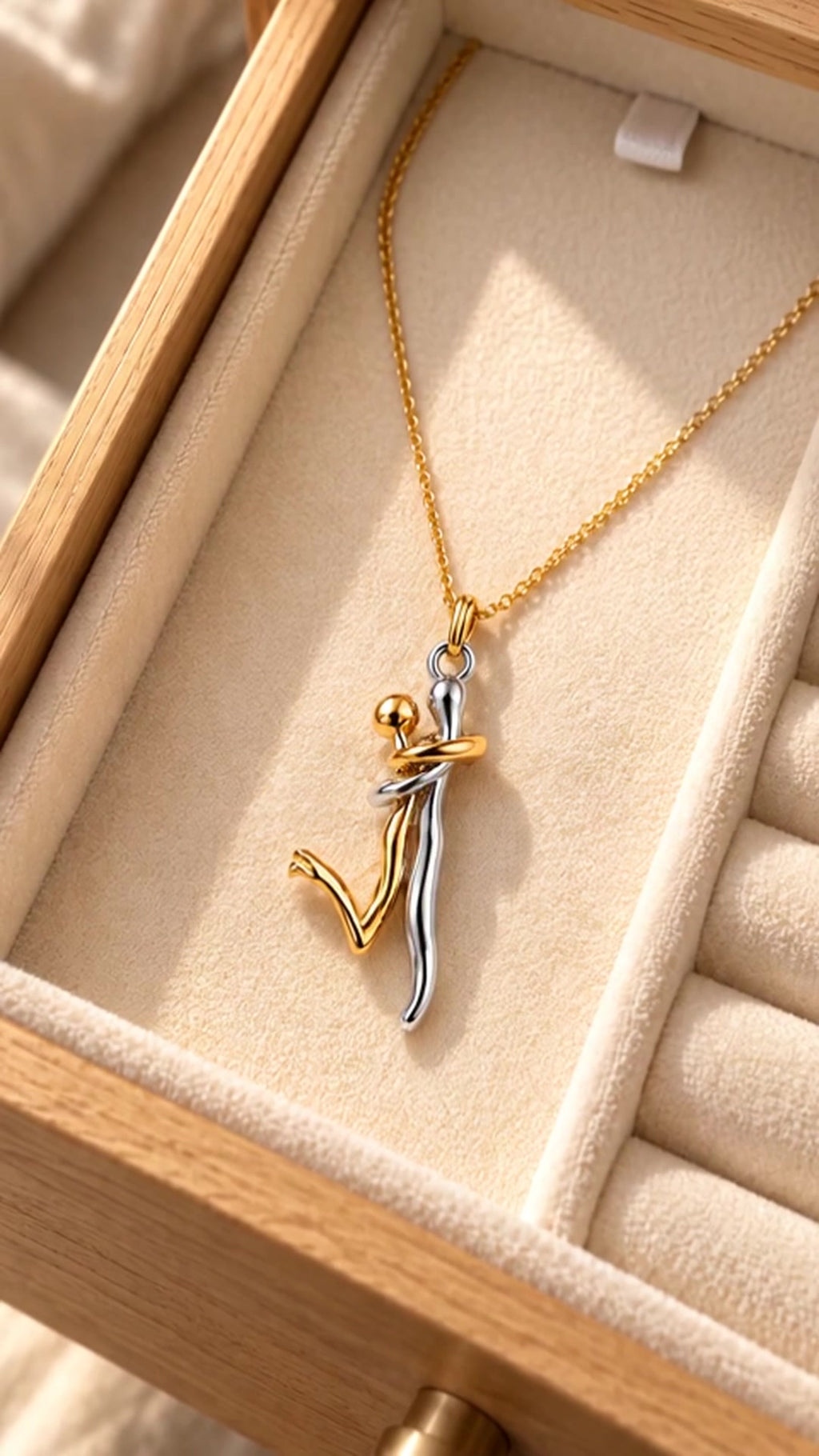 Mother Daughter Hug Necklace